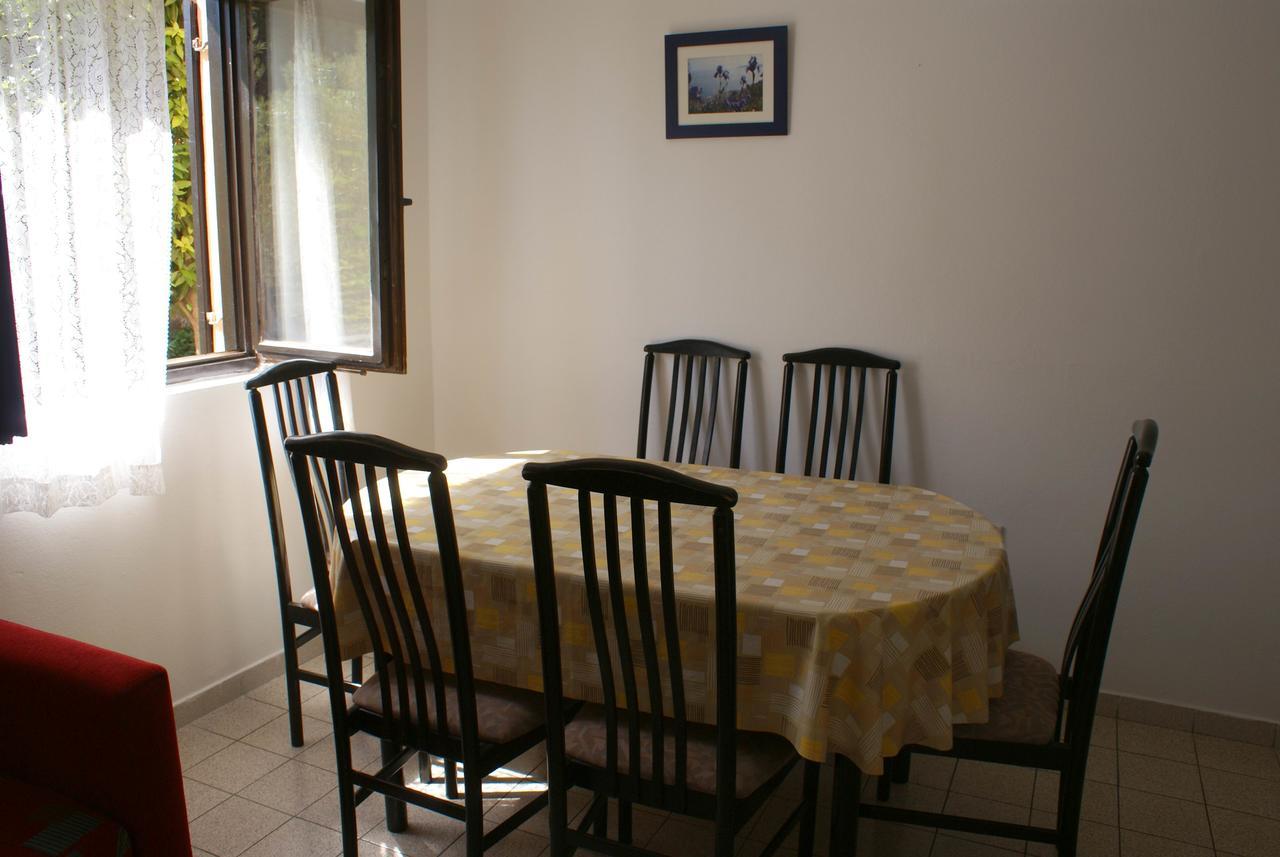 Apartment Ana M Krk Town Zewnętrze zdjęcie