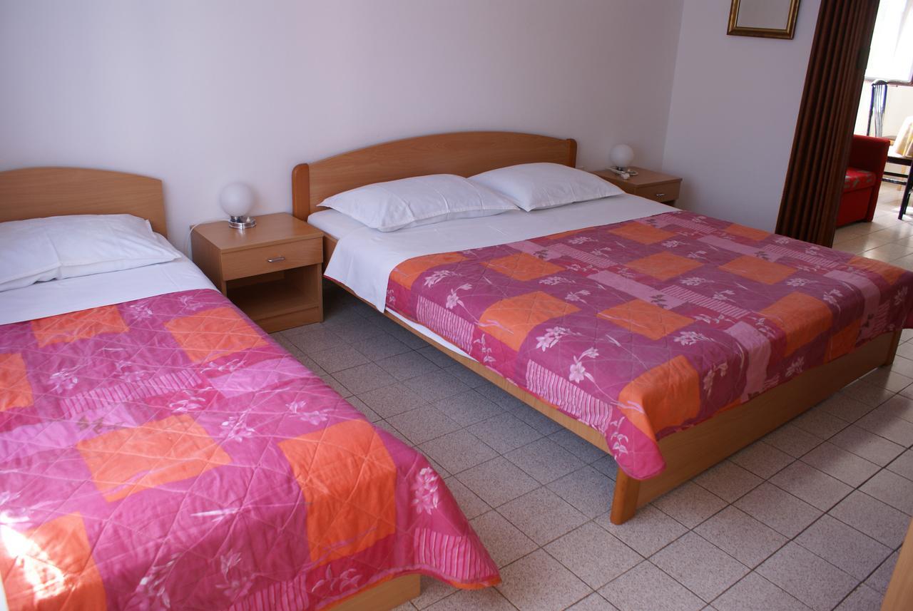 Apartment Ana M Krk Town Zewnętrze zdjęcie